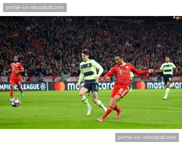 关键瞬间:拜仁中卫于帕梅卡诺第35分钟完成关键拦截,破坏多特绝佳机会 关键瞬间:拜仁中卫于帕梅卡诺第35分钟完成关键拦截,破坏多特绝佳机会